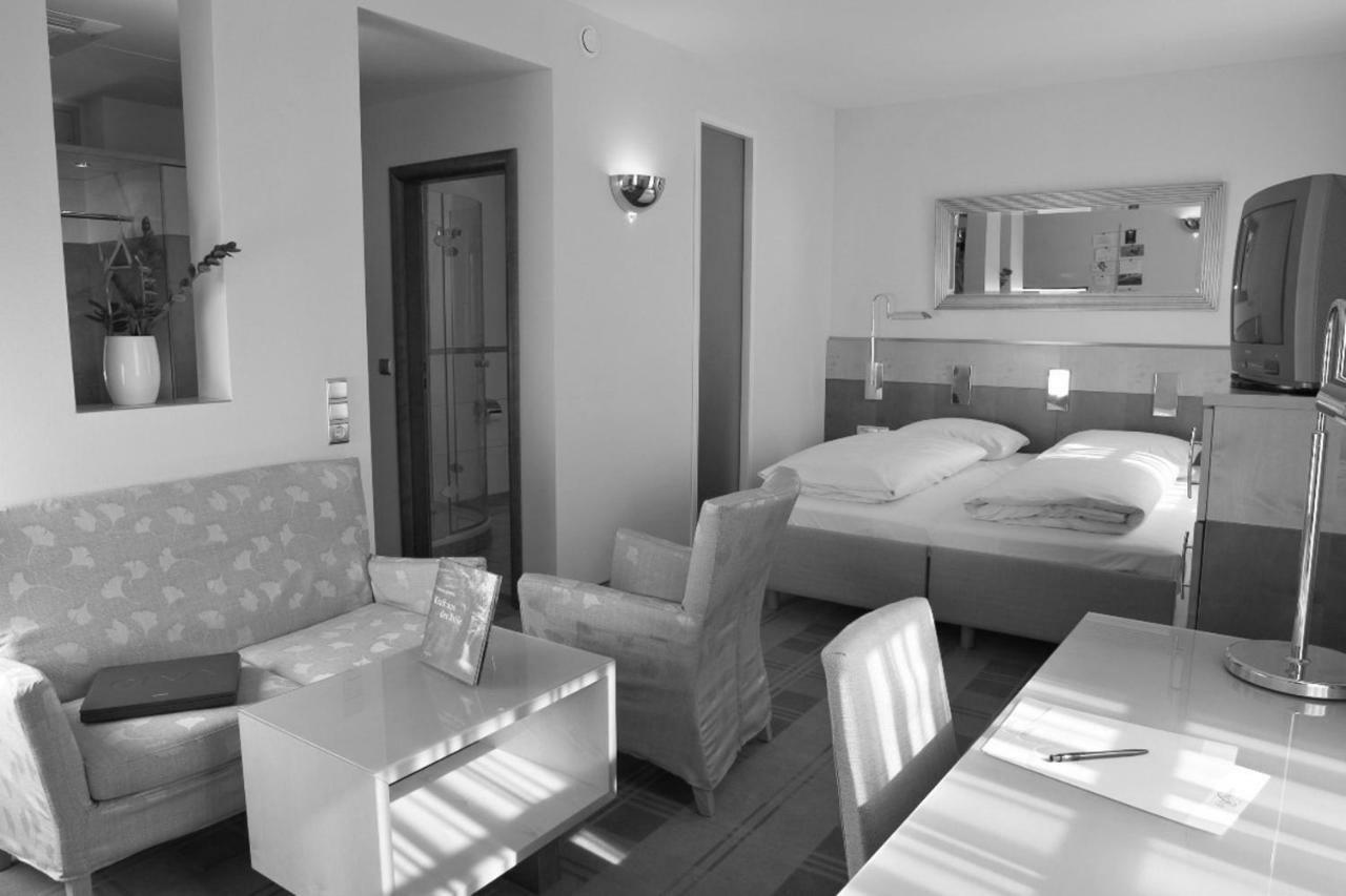Hotel Krone-Post Werneck Exterior photo